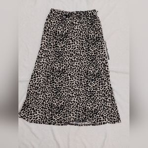 Leopard Print Belted Maxi Skirt